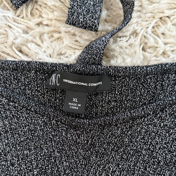 Metallic Sweater - Picture 3 of 6